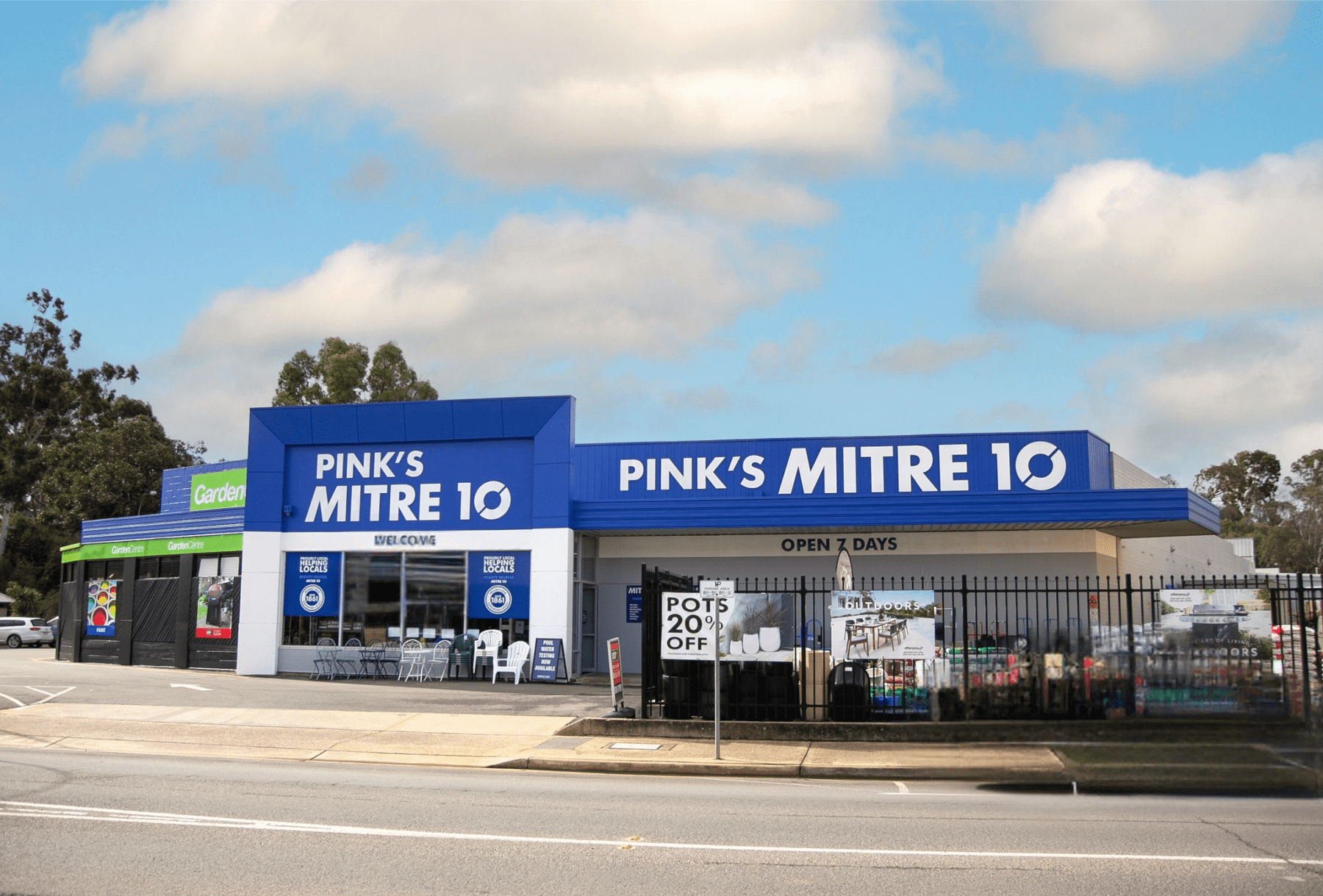 Pinks Mitre 10 Clare